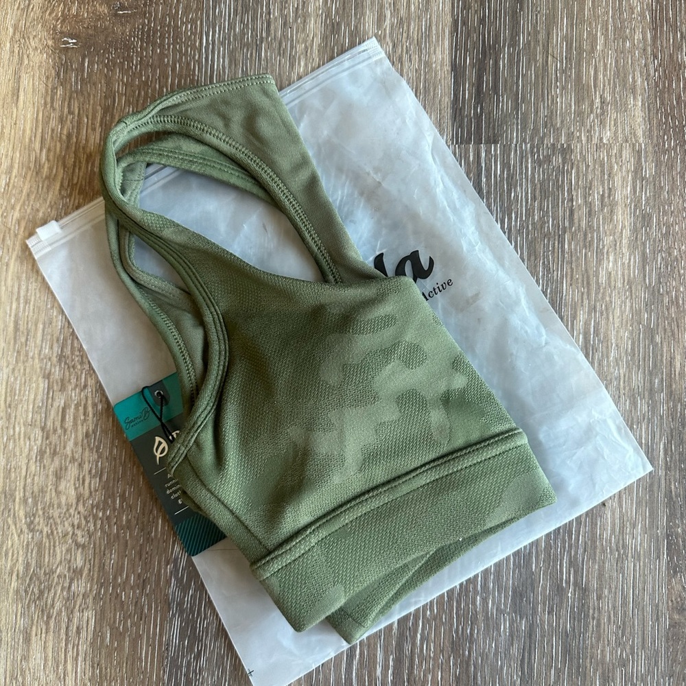 Ptula bra - Picture 3 of 3